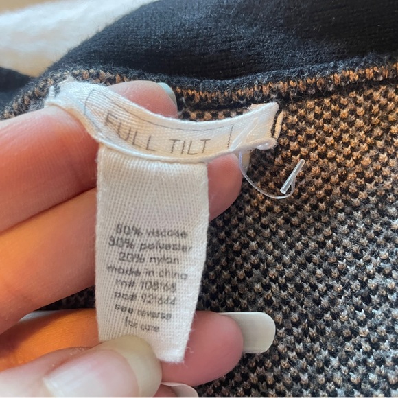 Daisy flower cropped cardigan sweater - Picture 4 of 10